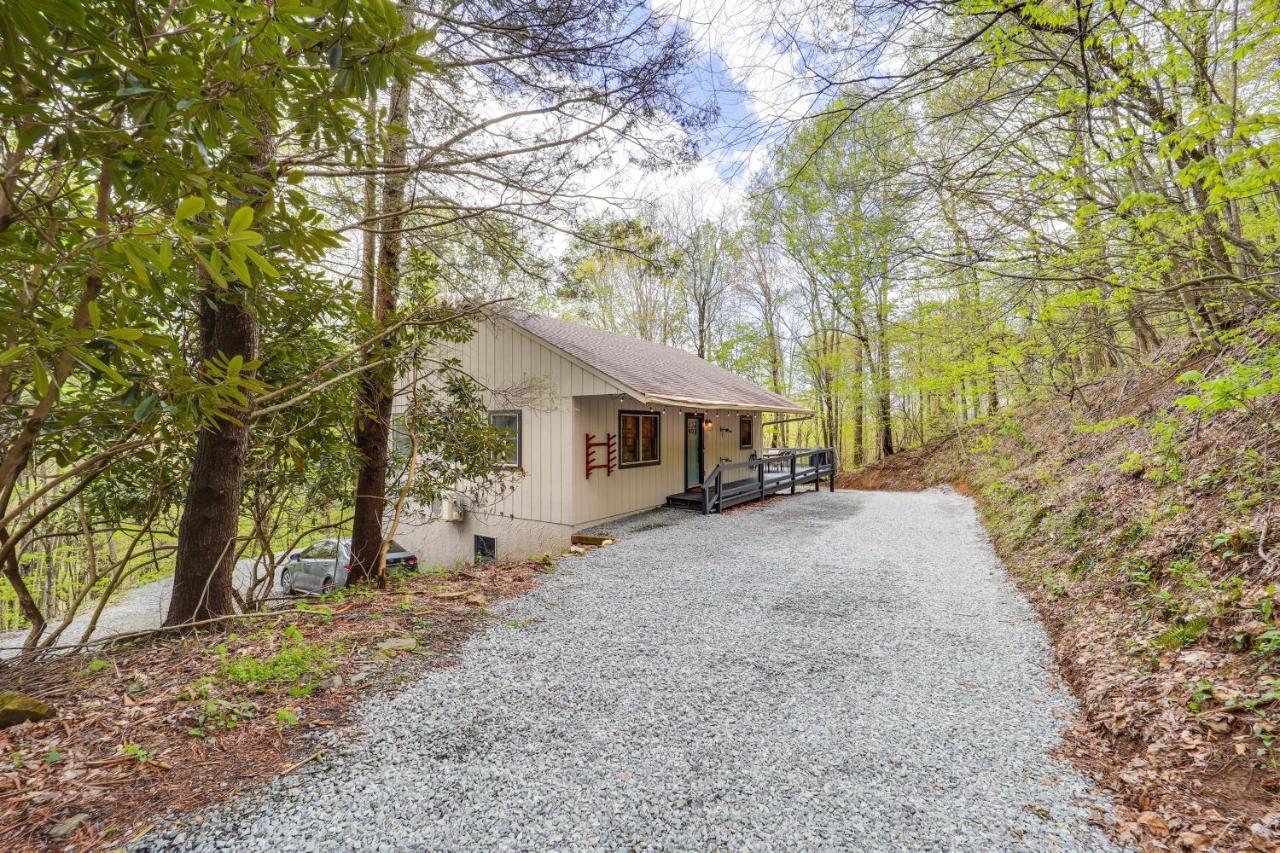 Pet-Friendly Boone Vacation Rental With Deck! المظهر الخارجي الصورة